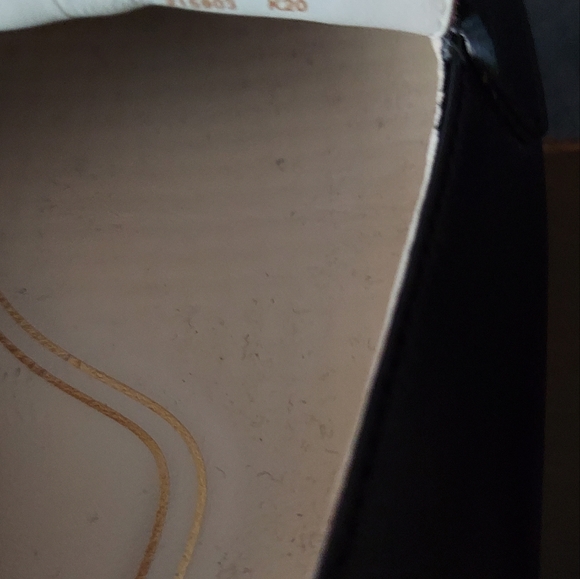 Cole Haan Black   Leather Loafers Womens Size 6 B - Picture 5 of 5